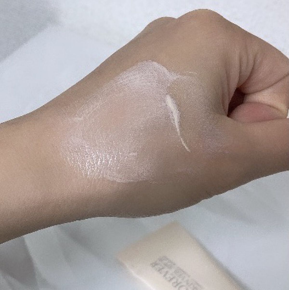 【旧】ディオールスキン フォーエヴァー スキン ヴェール 001 ウォーム/Dior/化粧下地を使ったクチコミ（2枚目）