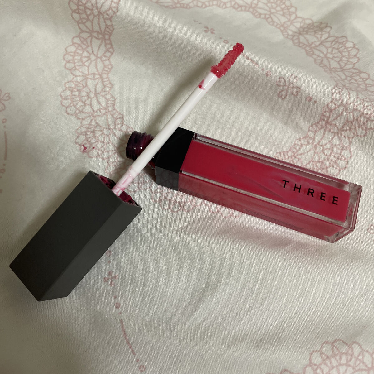 シマリング リップジャム/THREE/リップグロスを使ったクチコミ（1枚目）
