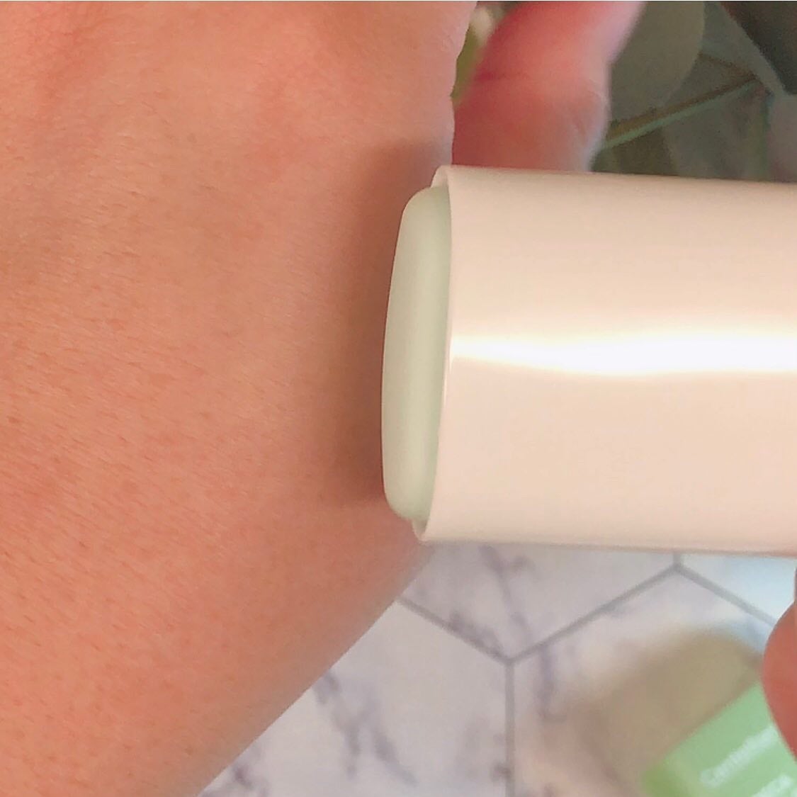 マデカダーマシールド セーフサンスティック(SPF50+ PA++++)/センテリアン24/日焼け止めスティックを使ったクチコミ(4枚目)