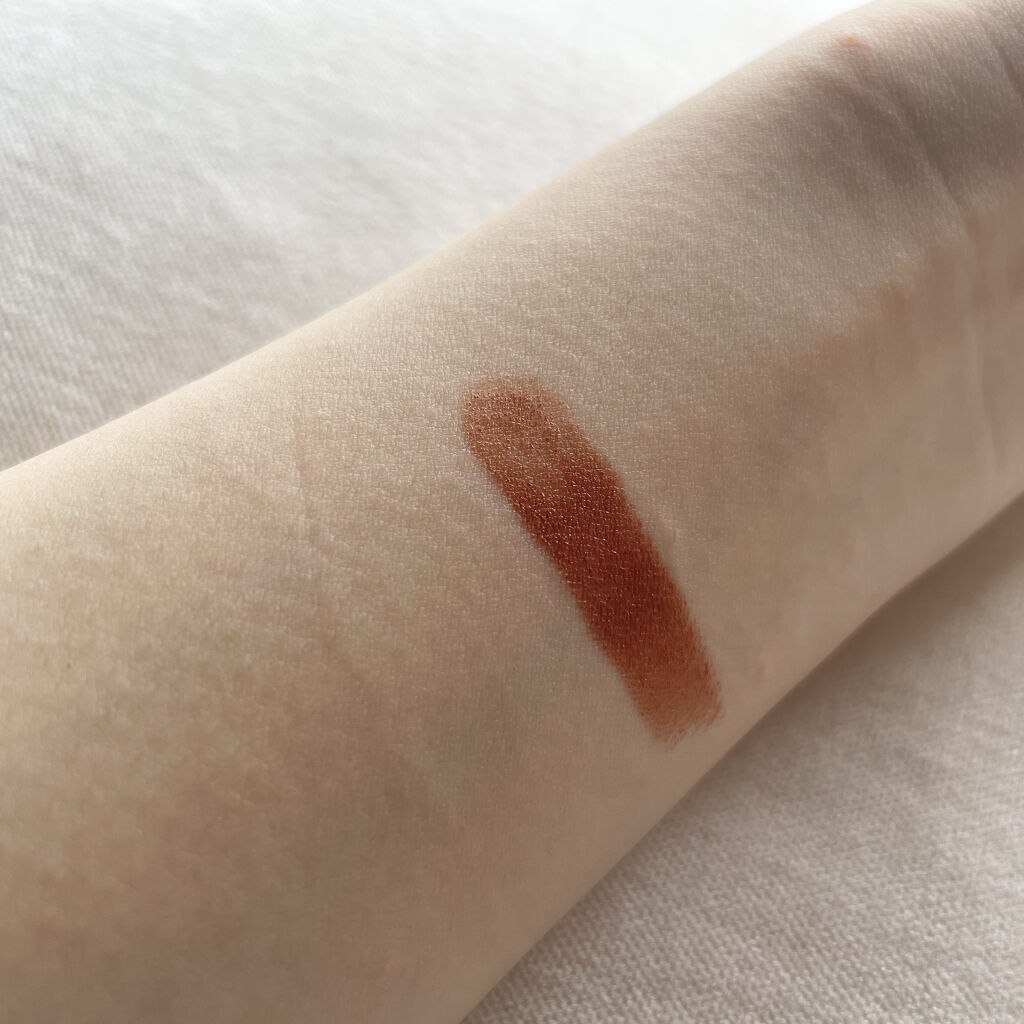 カラーリッシュモイストマットN/ロレアル パリ/口紅を使ったクチコミ（3枚目）