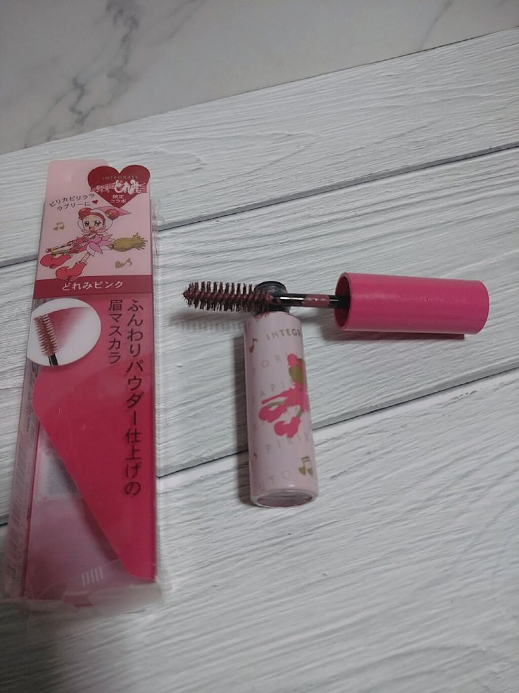 ニュアンスアイブローマスカラ PK746/インテグレート/眉マスカラを使ったクチコミ（1枚目）