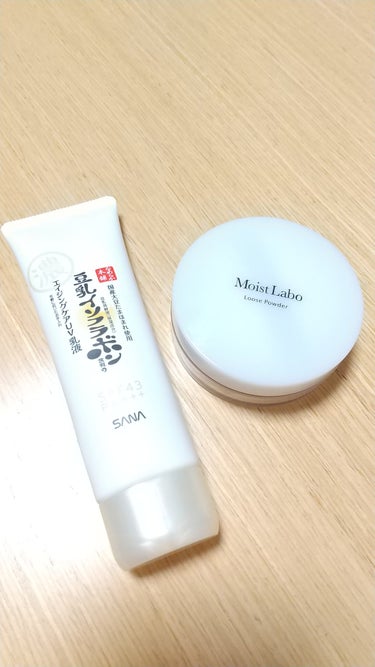 モイストラボ ルースパウダー 10 透明パールタイプ/Moist Labo/ルースパウダーの画像