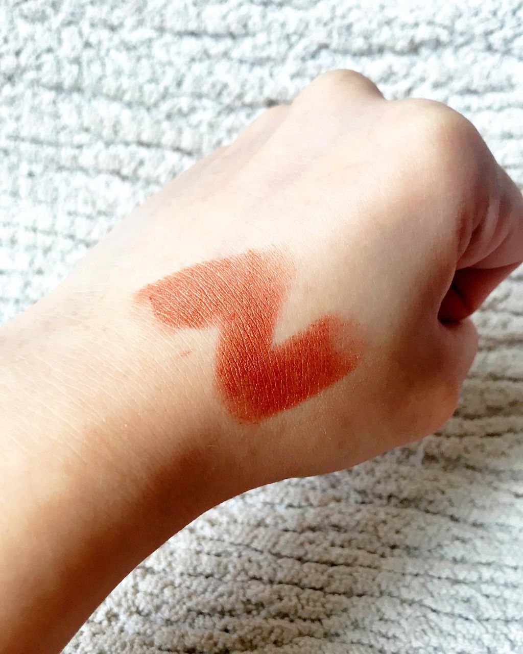 カラーセンセーショナル リップスティック C/MAYBELLINE NEW YORK/口紅を使ったクチコミ(2枚目)