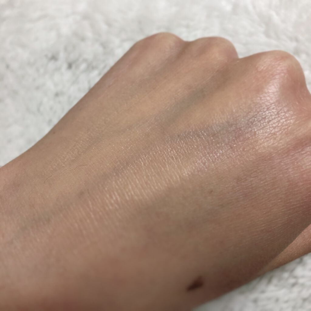 皮脂テカリ防止下地 保湿タイプ/CEZANNE/化粧下地を使ったクチコミ(3枚目)