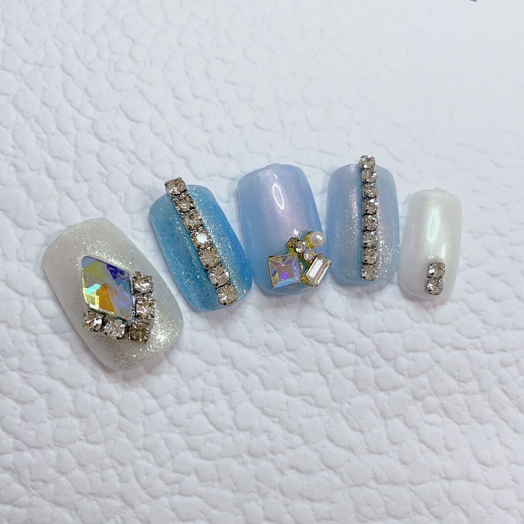 ネイルレシピカラージェル Nailrecipe ネイルレシピ を使った口コミ 韓国ネイル ブルービジューネイル By 𝒦𝒜ℋ𝒪 混合肌 代前半 Lips