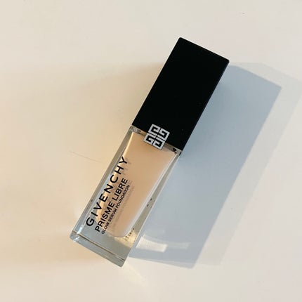 プリズム・リーブル・スキンケアリング・グロウ/GIVENCHY/リキッドファンデーションを使ったクチコミ(1枚目)