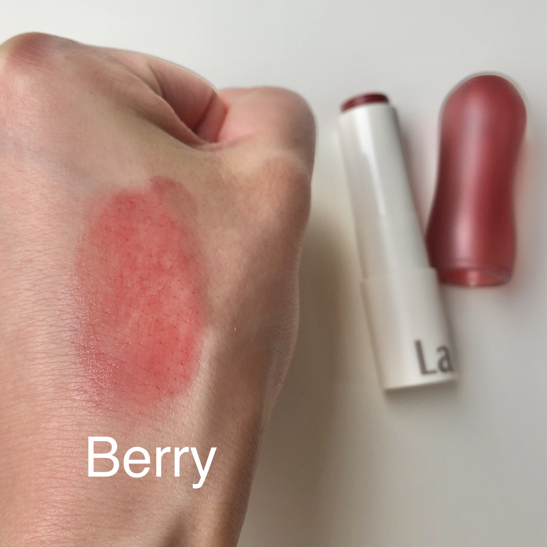 ソウルヴィーガンリップバーム 04 ベリー/Laka/リップバームを使ったクチコミ（3枚目）