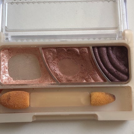 トーンアップアイシャドウ/CEZANNE/アイシャドウパレットを使ったクチコミ(3枚目)