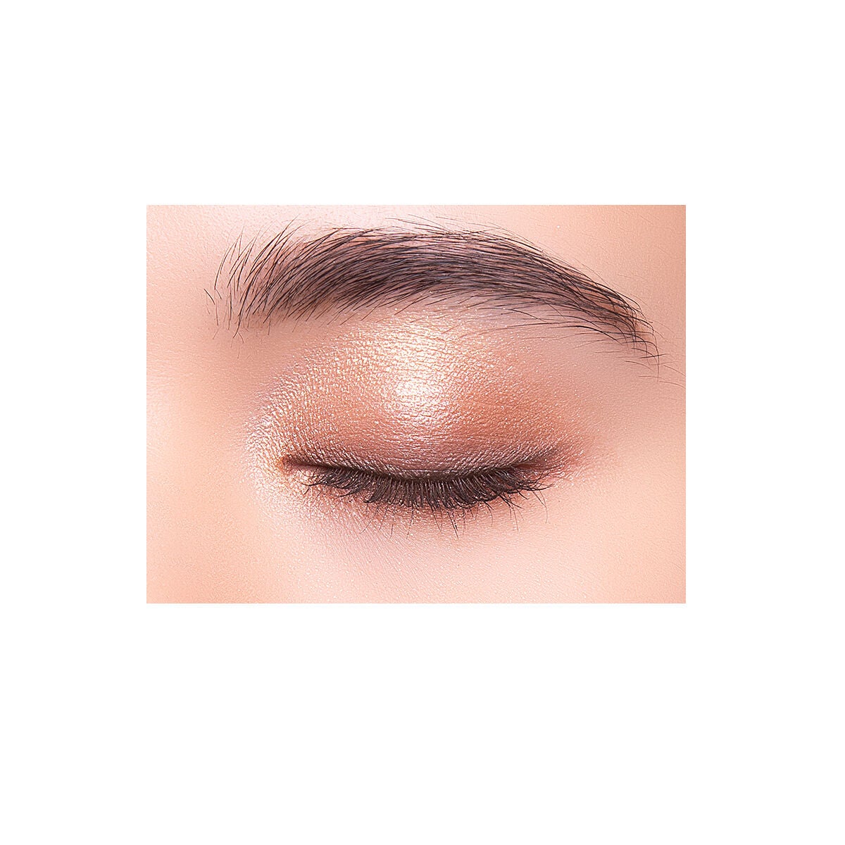 レブロン ダズル アイシャドウ クアッド REVLON