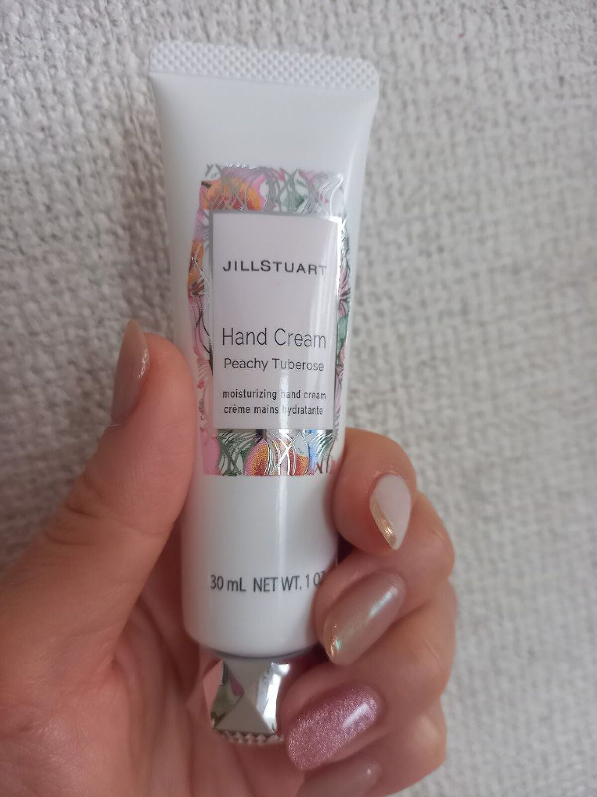 チャミ on LIPS 「長年愛用してるJILLSTUARTのハンドクリーム🌹ベタつかな..」(1枚目)