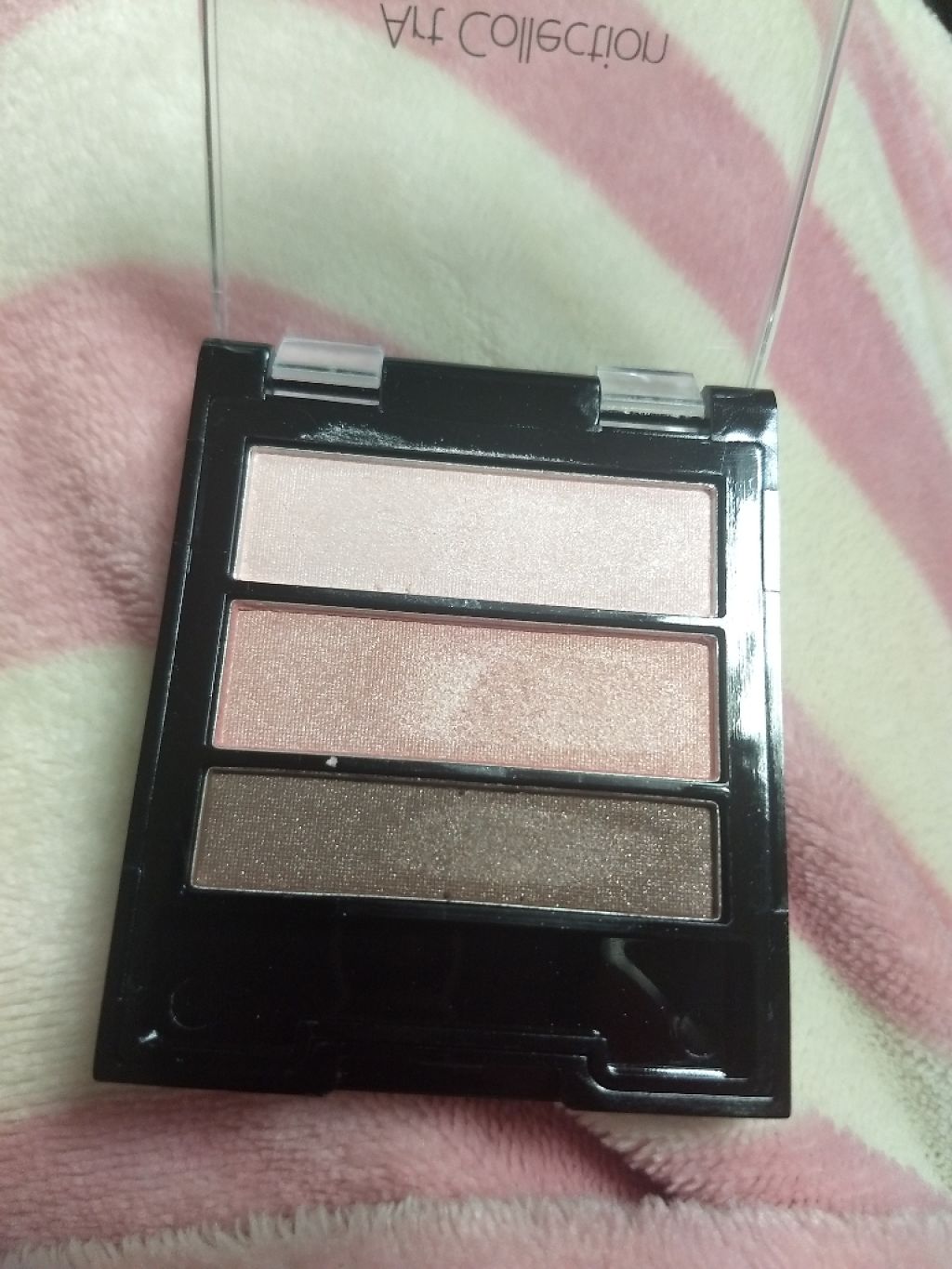AT 3カラー アイシャドウ/Art Collection/アイシャドウパレットを使ったクチコミ(2枚目)