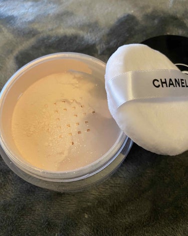 プードゥル ユニヴェルセル リーブル N/CHANEL/ルースパウダーを使ったクチコミ（2枚目）