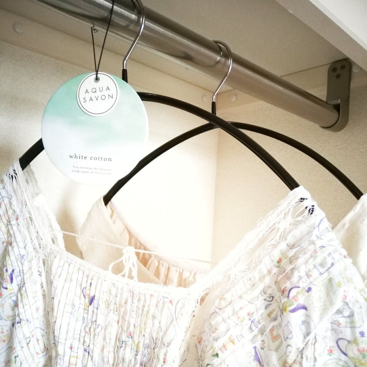 ホワイトコットンの香り エアーフレッシュナー/アクアシャボン/香水(その他)を使ったクチコミ(2枚目)