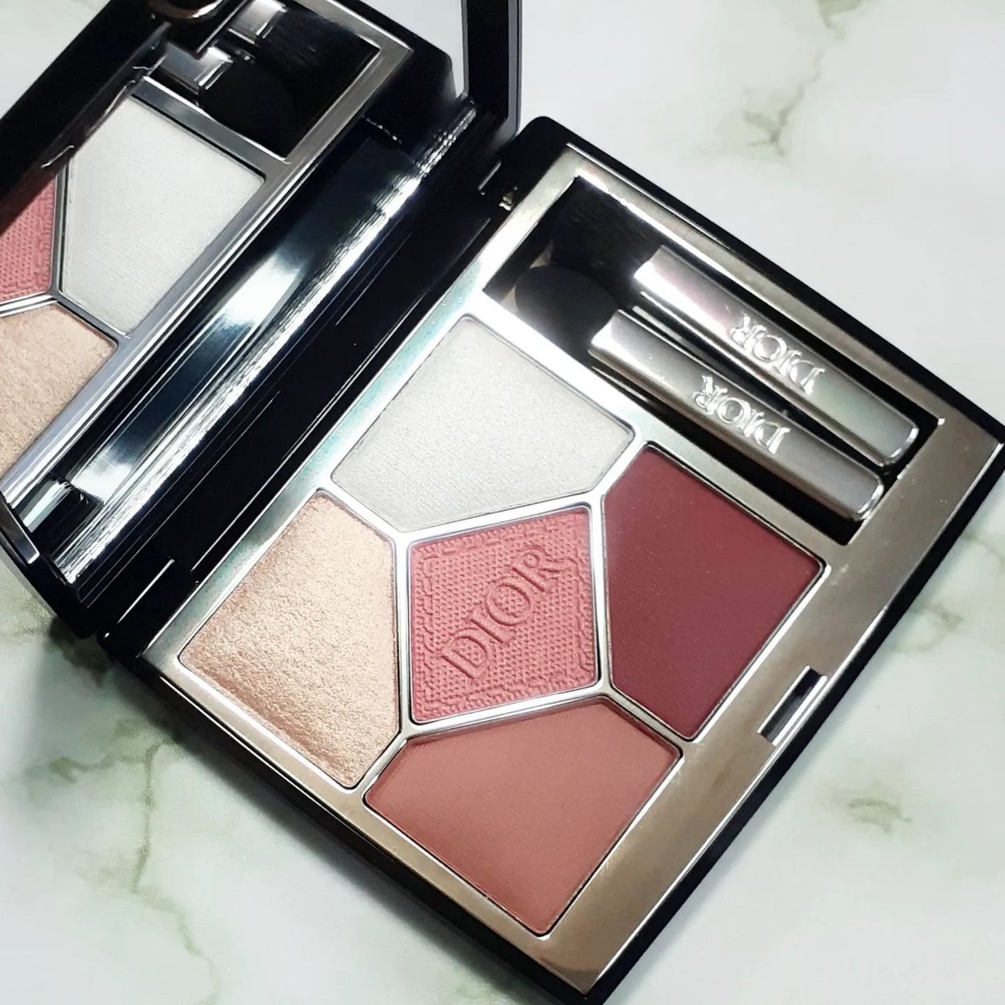 ディオールショウ サンク クルール/Dior/アイシャドウを使ったクチコミ(3枚目)