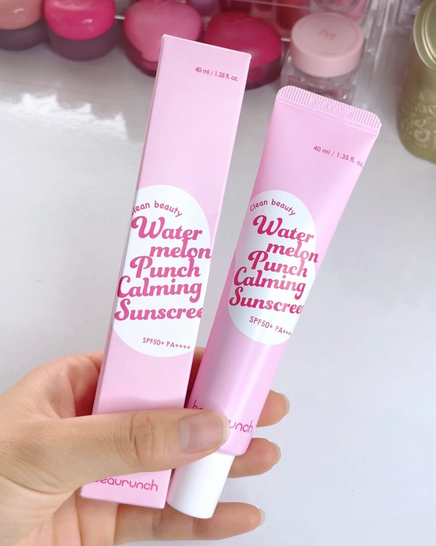 ウォーターメロン パンチ カミング サンスクリーン / スイカサンクリーム / SPF 50+ PA++++  /ビューランチ/日焼け止めクリームを使ったクチコミ（2枚目）