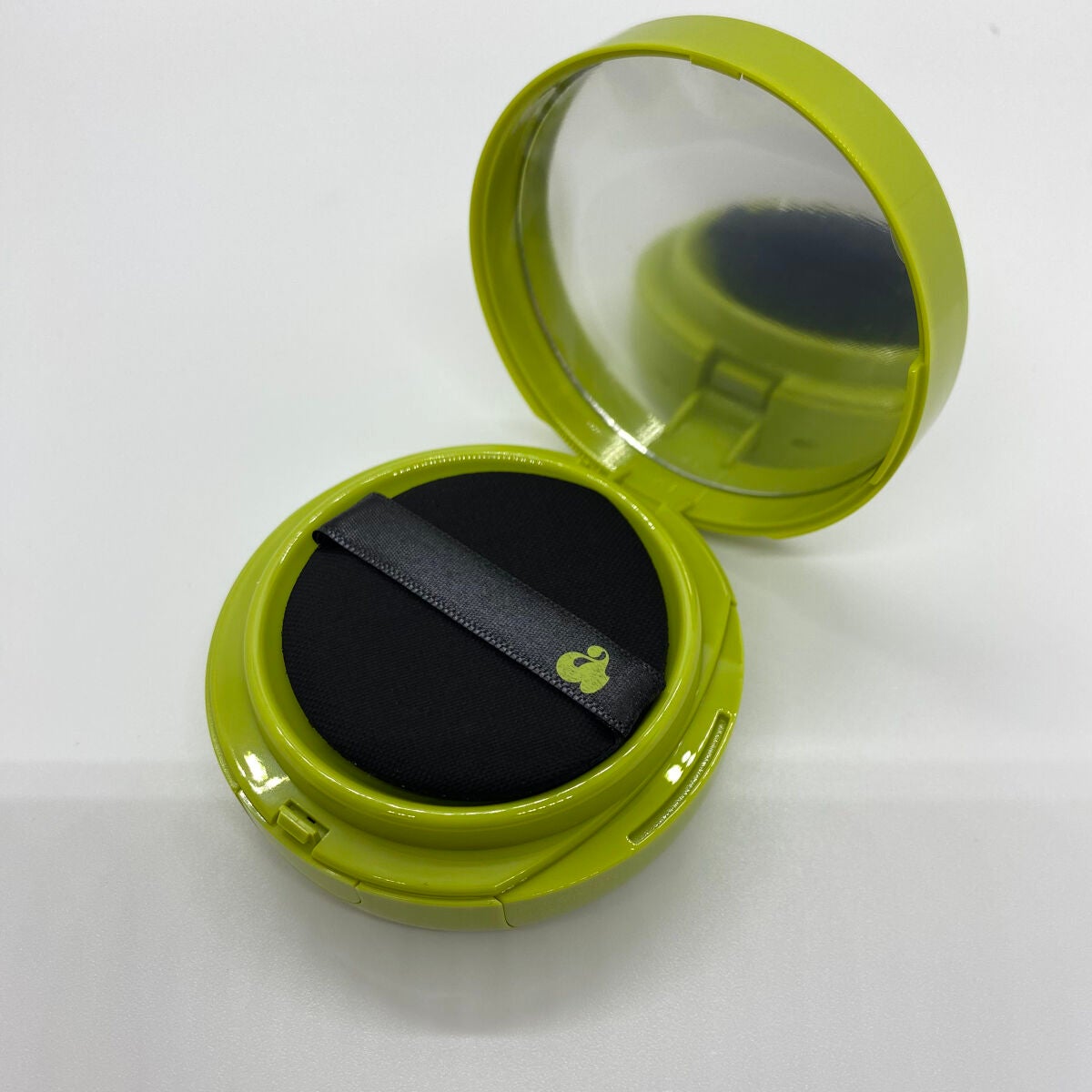 サテンウエアヘルシーグリーンクッション/unleashia/クッションファンデーションを使ったクチコミ(4枚目)