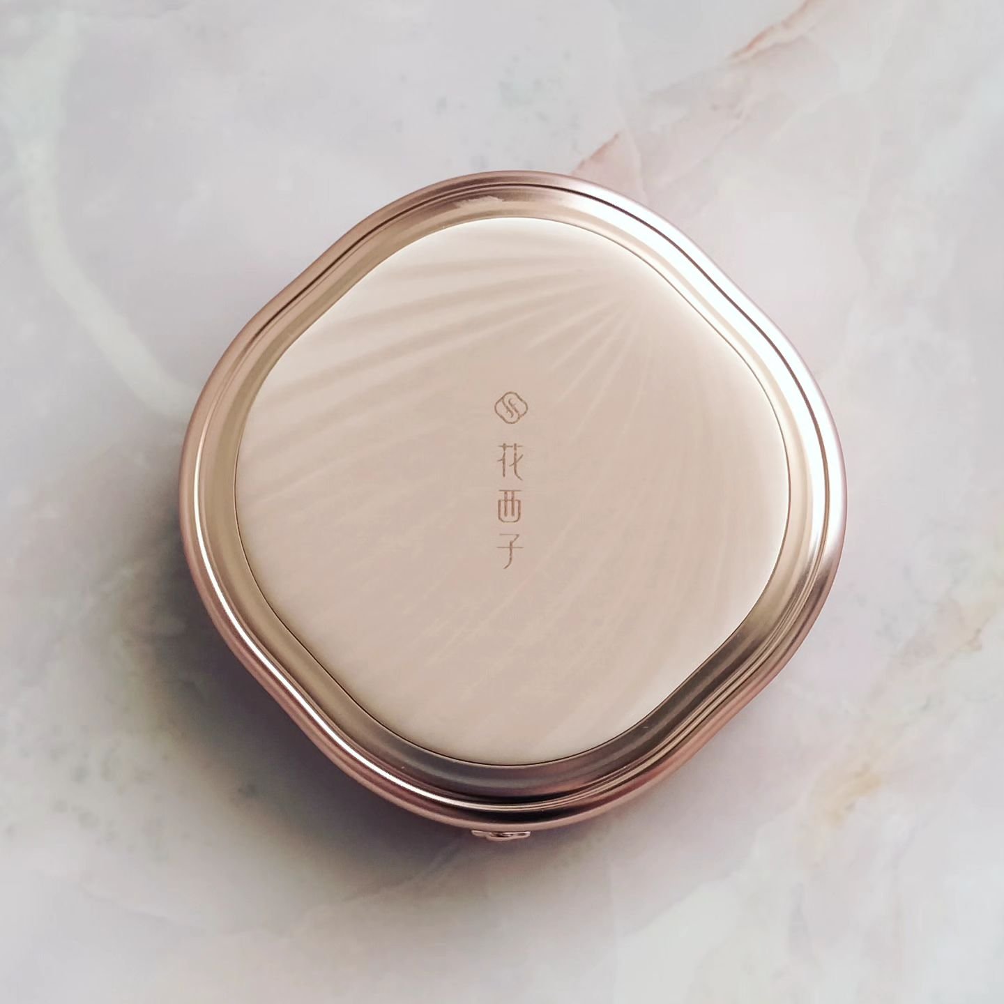 玉容凝脂プレストパウダー/花西子/プレストパウダーを使ったクチコミ（2枚目）