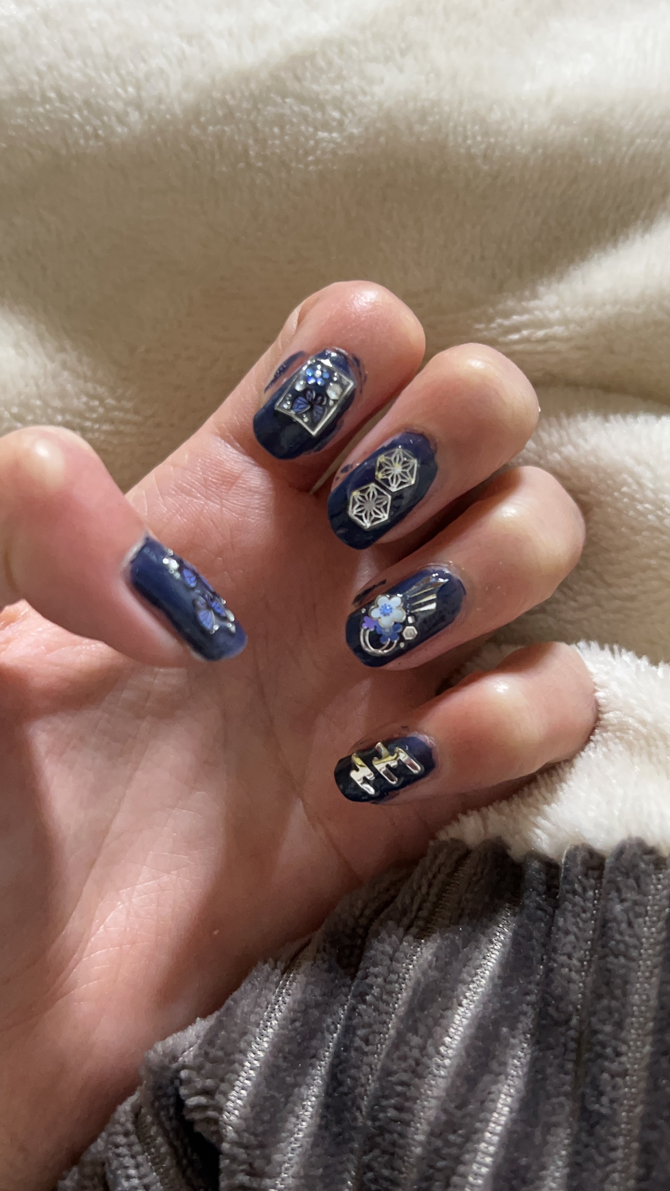 カラフルネイルズ N57 インディゴブルー/キャンメイク/マニキュアを使ったクチコミ（1枚目）