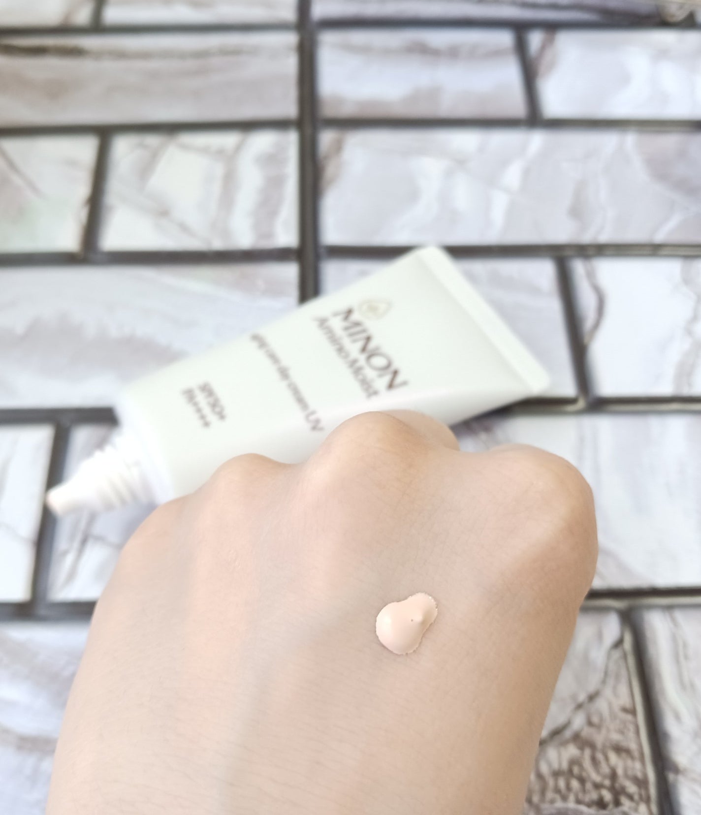 ミノン アミノモイスト エイジングケア デイクリームUV/ミノン/日焼け止めクリームを使ったクチコミ(2枚目)