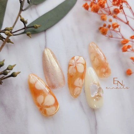 e_nails//フォロバ◎//ネイルとコスメ好きママ on LIPS 「@neocolle_gram今回はネコジェルコンテナタイプとボ..」(2枚目)