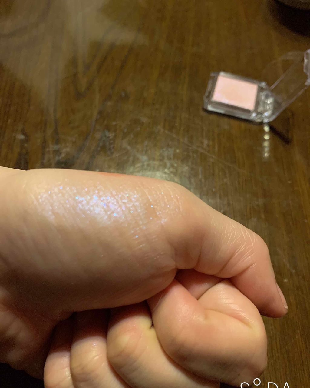 シマリングオーロラアイズ/キャンメイク/単色アイシャドウを使ったクチコミ(3枚目)