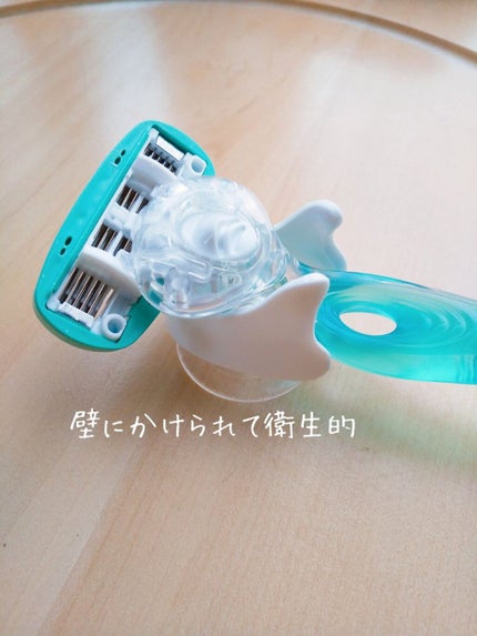 ハイドロシルク 敏感肌用 ホルダー (刃付き+替刃1コ)/ハイドロシルク/シェーバーを使ったクチコミ(4枚目)