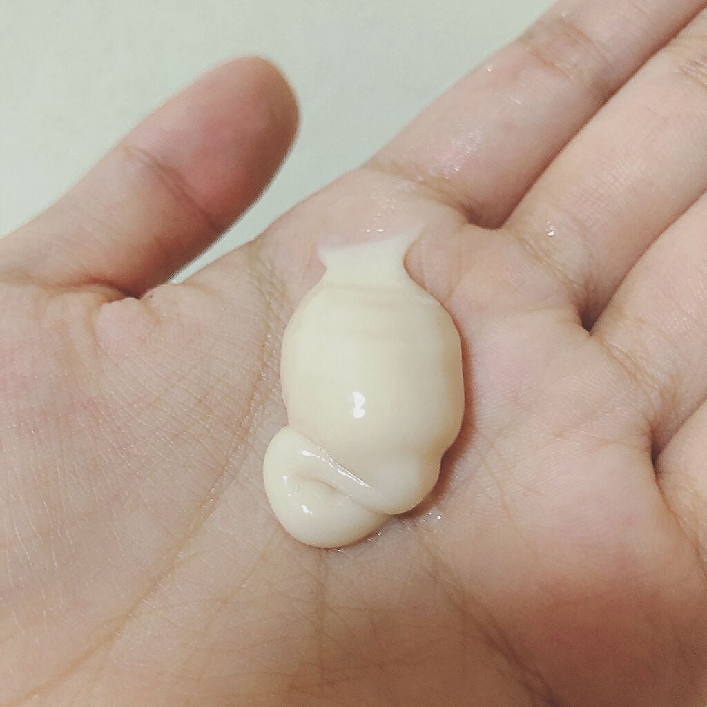 スーパーリッチシャイン ダメージリペア リッチ補修トリートメント/LUX/洗い流すヘアトリートメントを使ったクチコミ(2枚目)