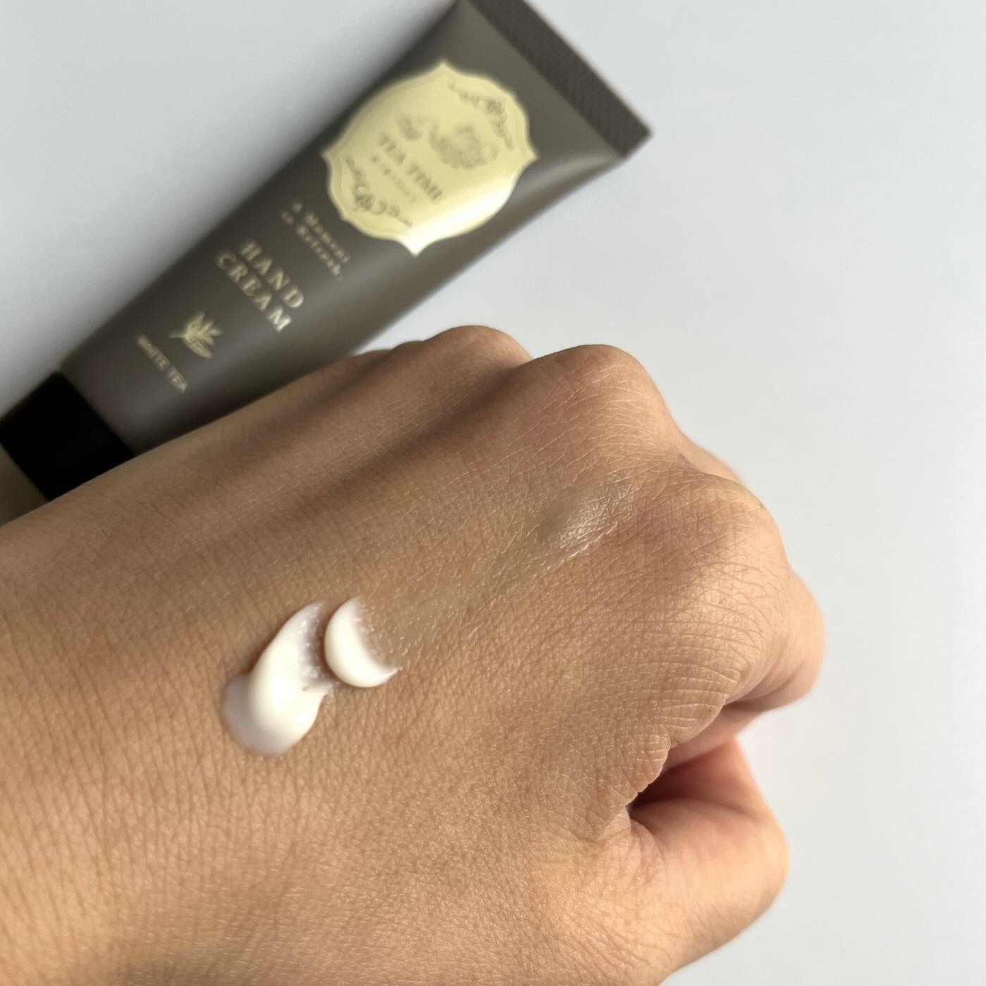 ティータイム ハンドクリーム ブラックティーの香り/BIBIDAY/ハンドクリームを使ったクチコミ（3枚目）