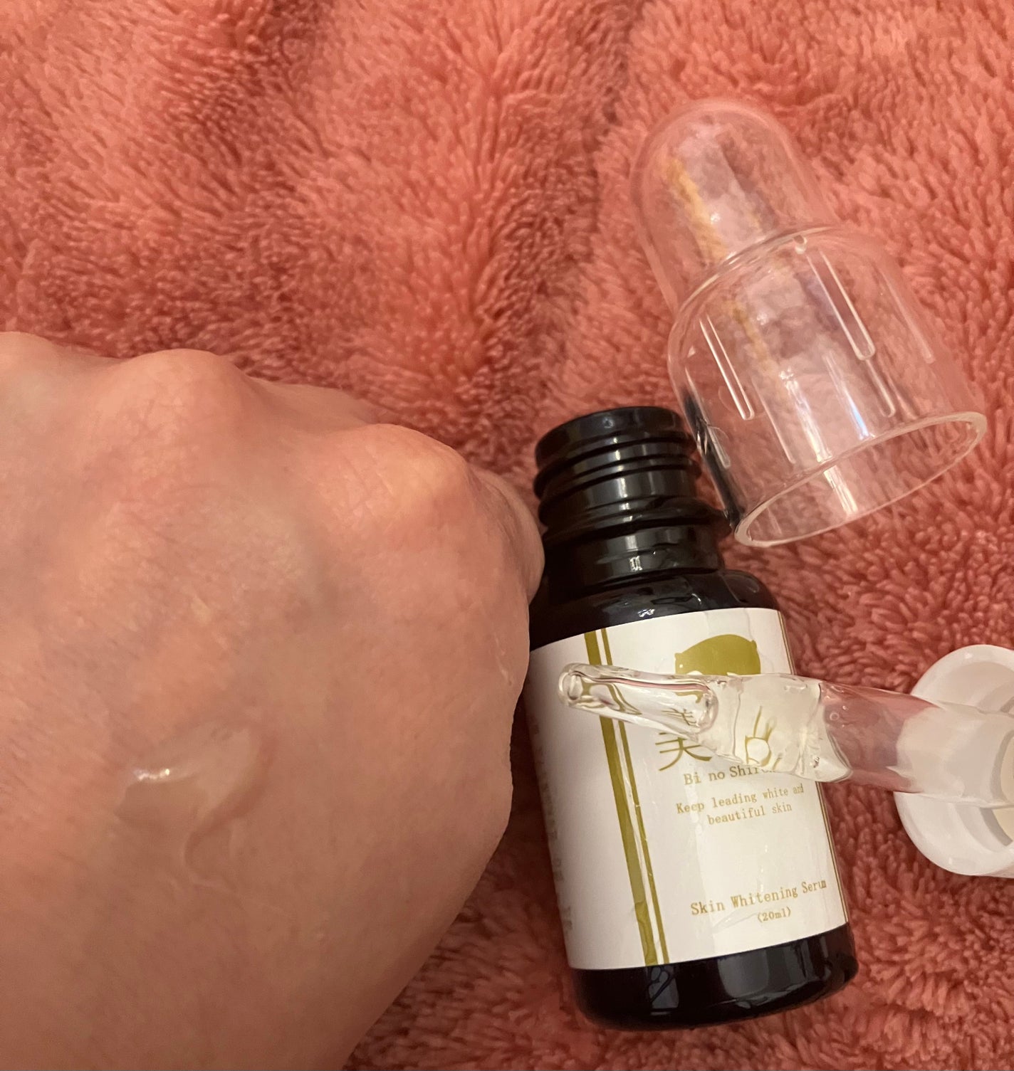 美の白くま 美白美容液 TAホワイトニングエッセンス/ミリオナ化粧品/美容液を使ったクチコミ(2枚目)