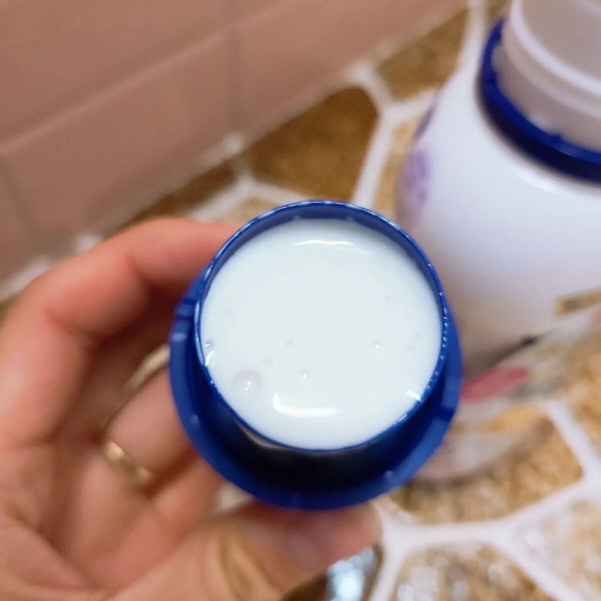 濃厚しっとり入浴液 ホワイトフローラルの香り/薬用ソフレ/保湿系入浴剤を使ったクチコミ(3枚目)