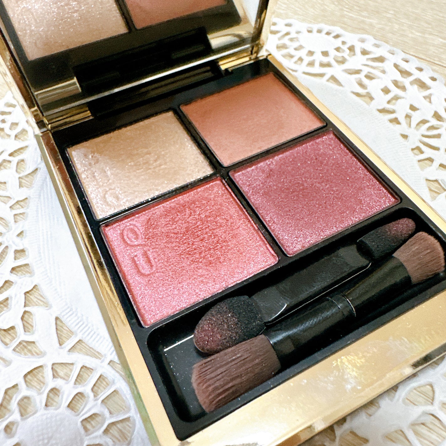 シグニチャー カラー アイズ/SUQQU/アイシャドウパレットを使ったクチコミ(4枚目)