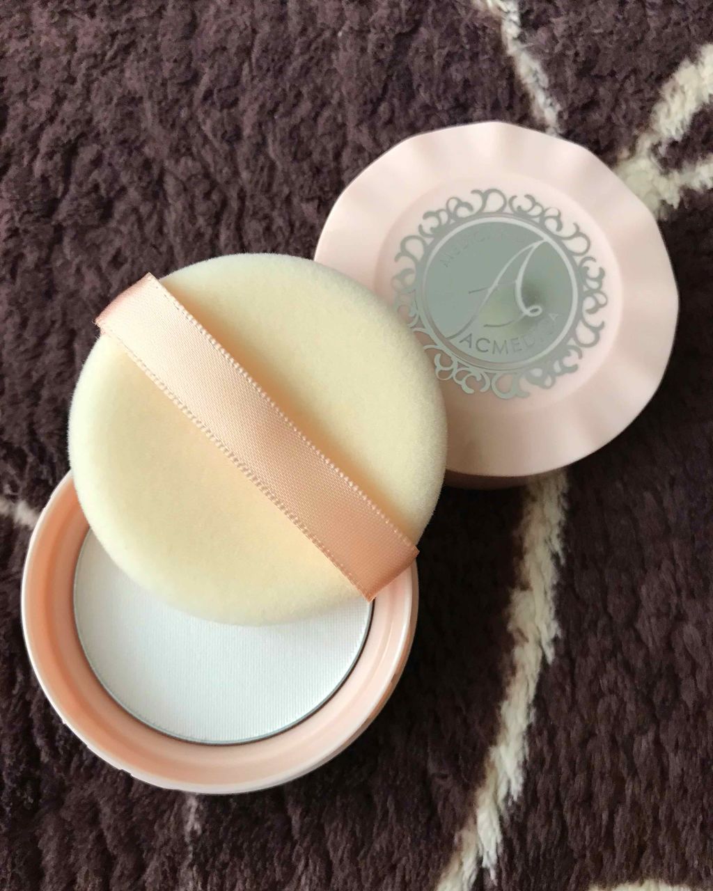 アクメディカ 薬用 フェイスパウダー クリア/ナリスアップ/パウダーファンデーションを使ったクチコミ(2枚目)