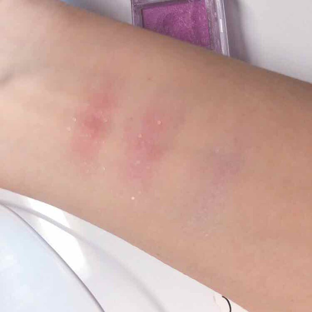 アイコニックルック アイシャドウ/JILL STUART/単色アイシャドウを使ったクチコミ（3枚目）