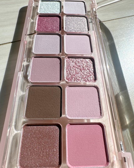 まるみ♡ on LIPS 「みんな大好きクリオから、ジュワッとした発色が可愛い、最新パレッ..」(5枚目)