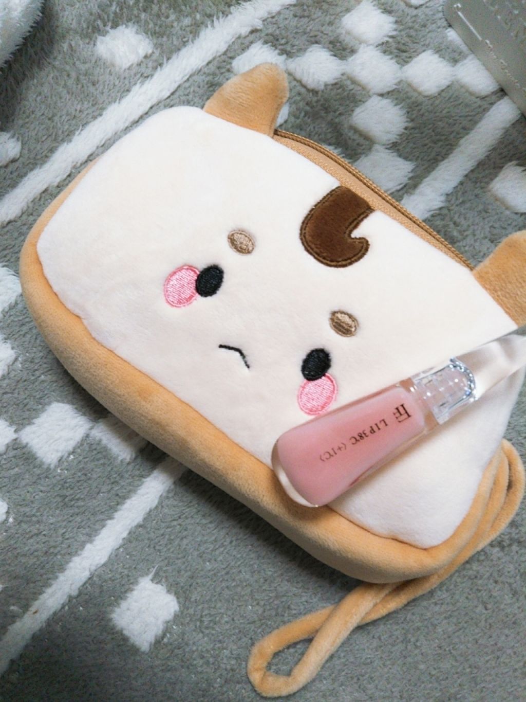 38°C / 99°F リップトリートメント (リップ美容液)/UZU BY FLOWFUSHI/リップケアを使ったクチコミ（1枚目）