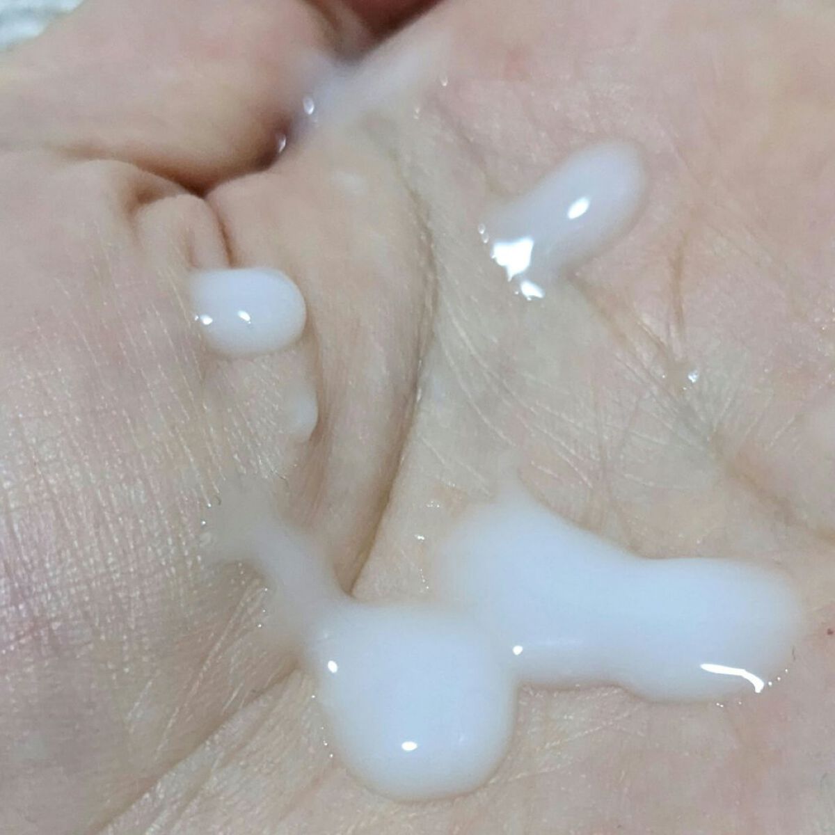 スーパーヒアルロン エマルジョン/VT/乳液を使ったクチコミ（2枚目）