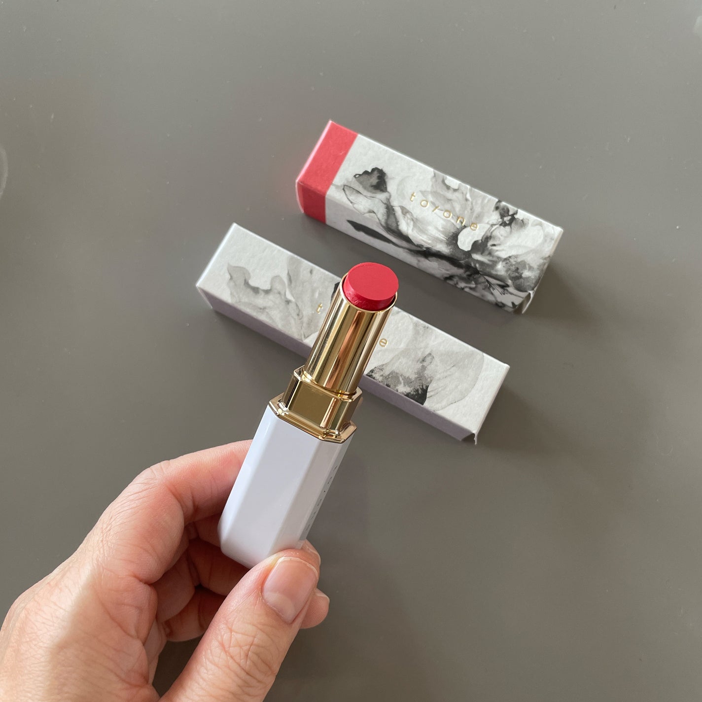 トーン カラー ブロッサム/to/one/口紅を使ったクチコミ(1枚目)