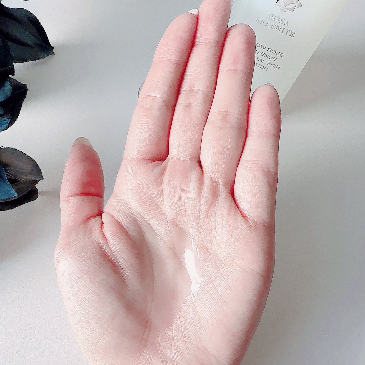 ロサ セレナイト スノーローズ エッセンス クリスタルスキン ローション/ROSA FAYRE/化粧水を使ったクチコミ（3枚目）