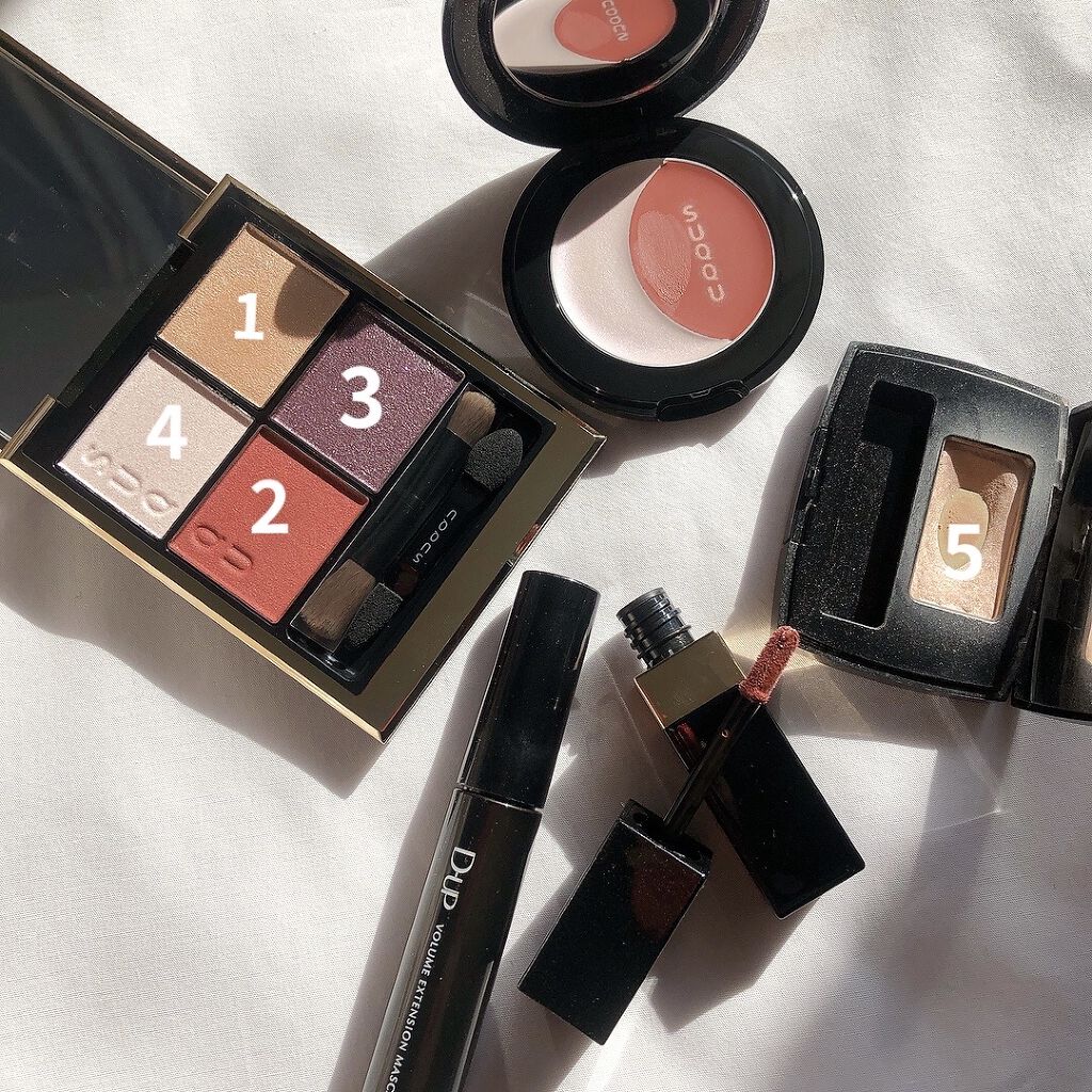 オンブル エサンシエル/CHANEL/単色アイシャドウを使ったクチコミ（2枚目）