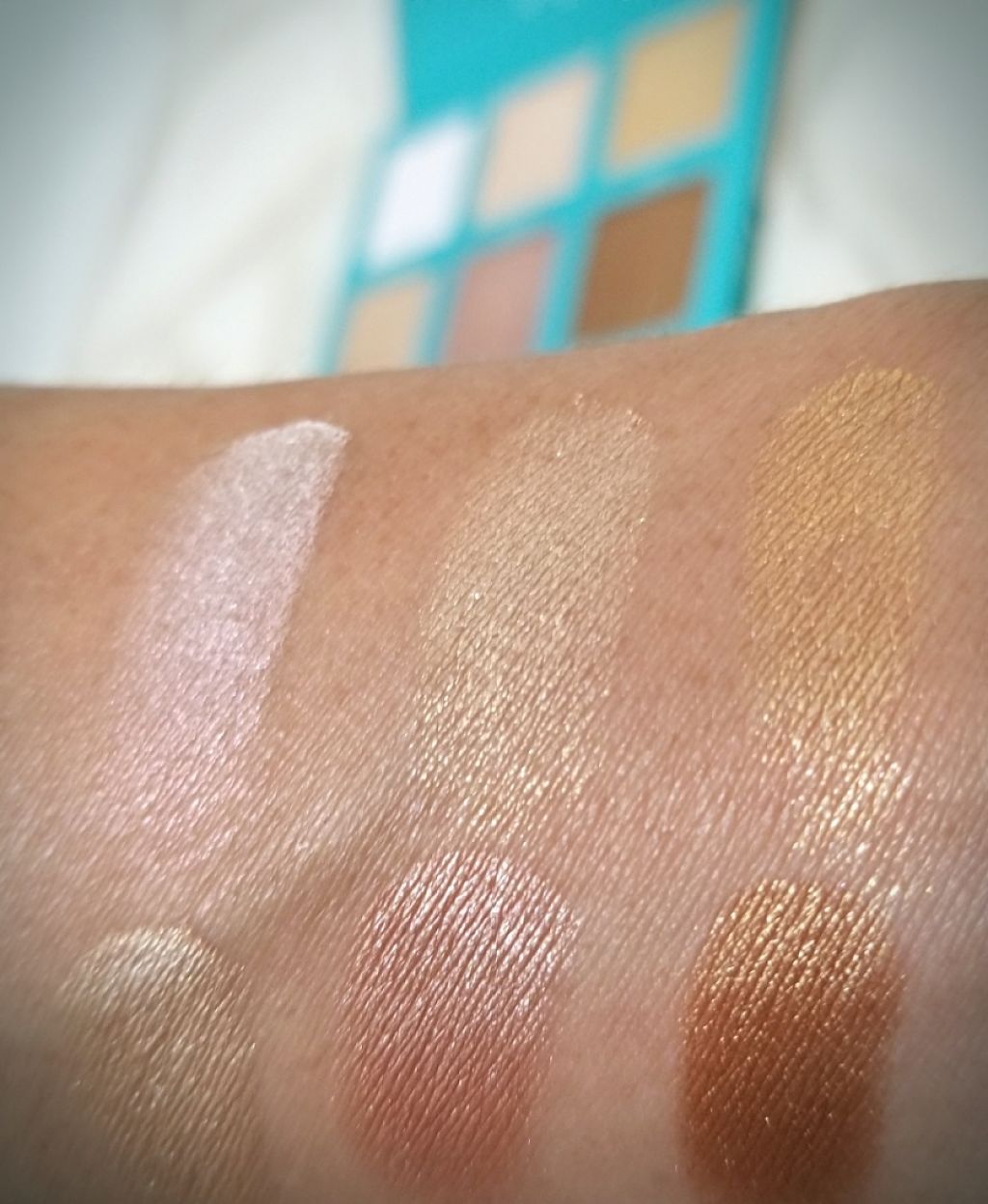 BABE IN PARADISE/Morphe/パウダーハイライトを使ったクチコミ（3枚目）