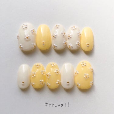 mercariにてネイルチップ販売しています！

#rr_nail で検索🌷

現品¥1500

一つ一つ丁寧に作っているので是非...♡ 



#ネイルチップ #ワンホンネイル #フラワーネイル #