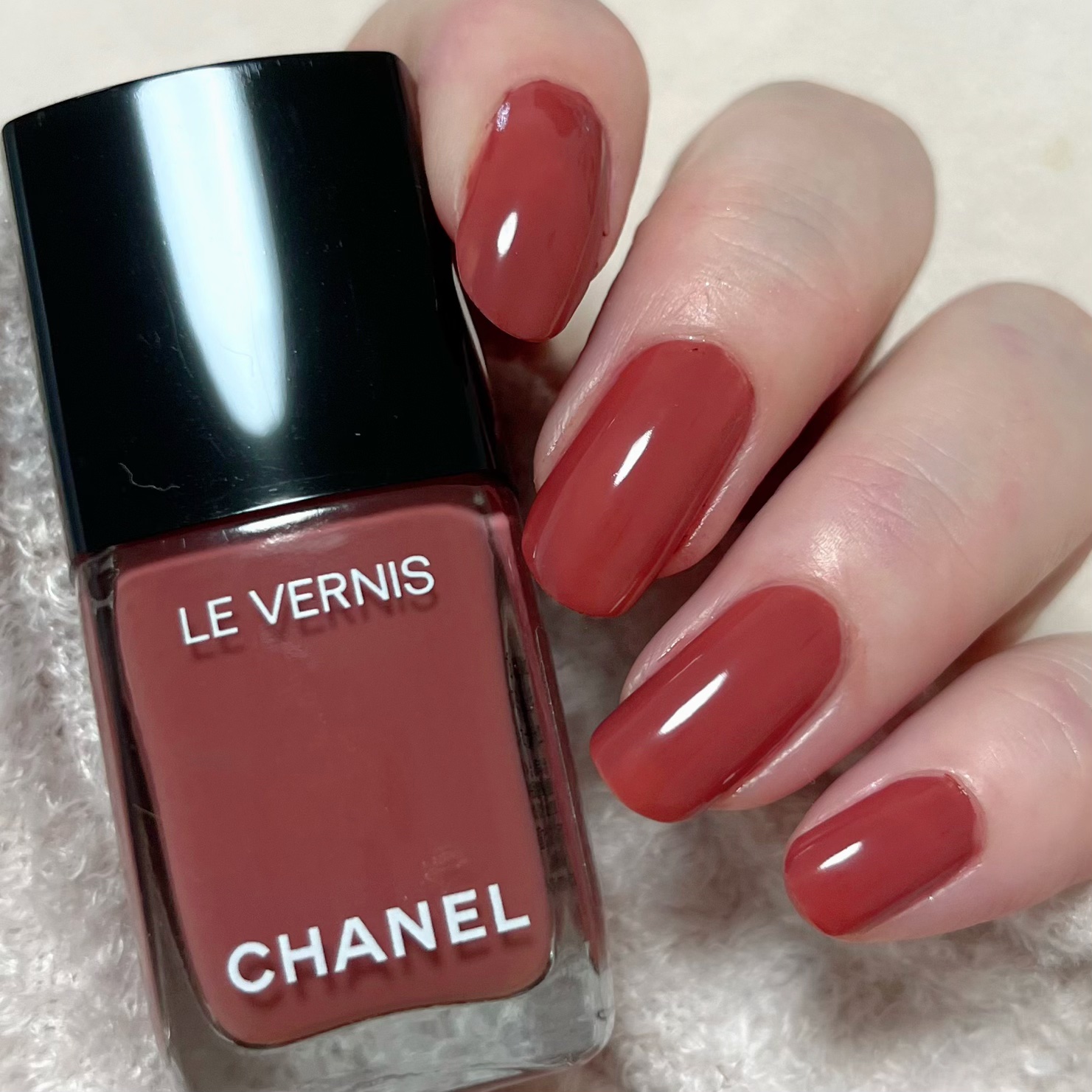 ヴェルニ ロング トゥニュ/CHANEL/マニキュアを使ったクチコミ（2枚目）