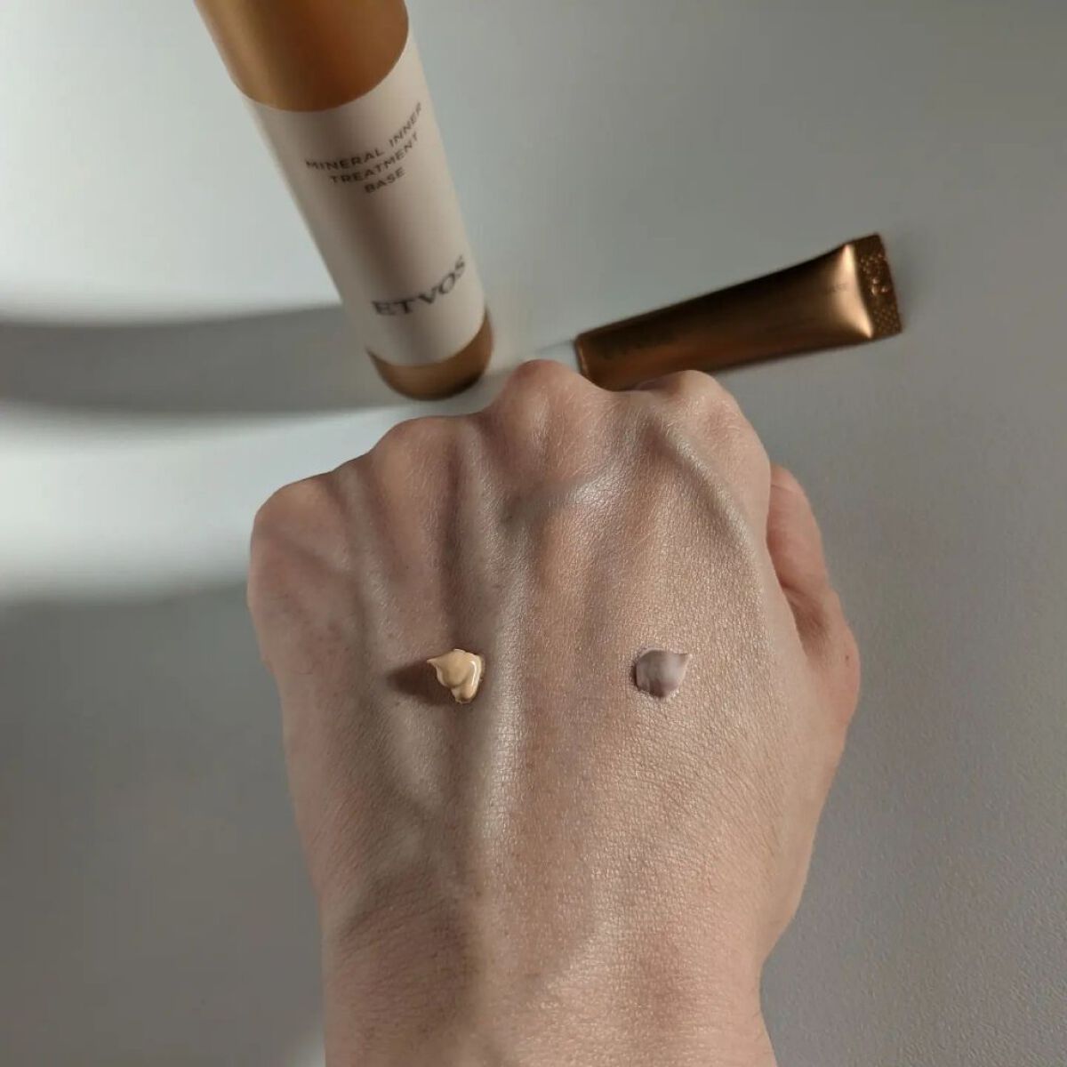 ミネラルインナートリートメントベース/エトヴォス/化粧下地を使ったクチコミ（2枚目）