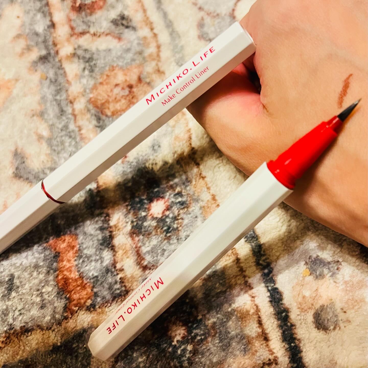 メイクコントロールライナー/MICHIKO.LIFE/リキッドアイライナーを使ったクチコミ（2枚目）