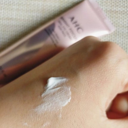 ブライト フォーカス リアル アイクリーム フォーフェイス/AHC/アイケア・アイクリームを使ったクチコミ(2枚目)