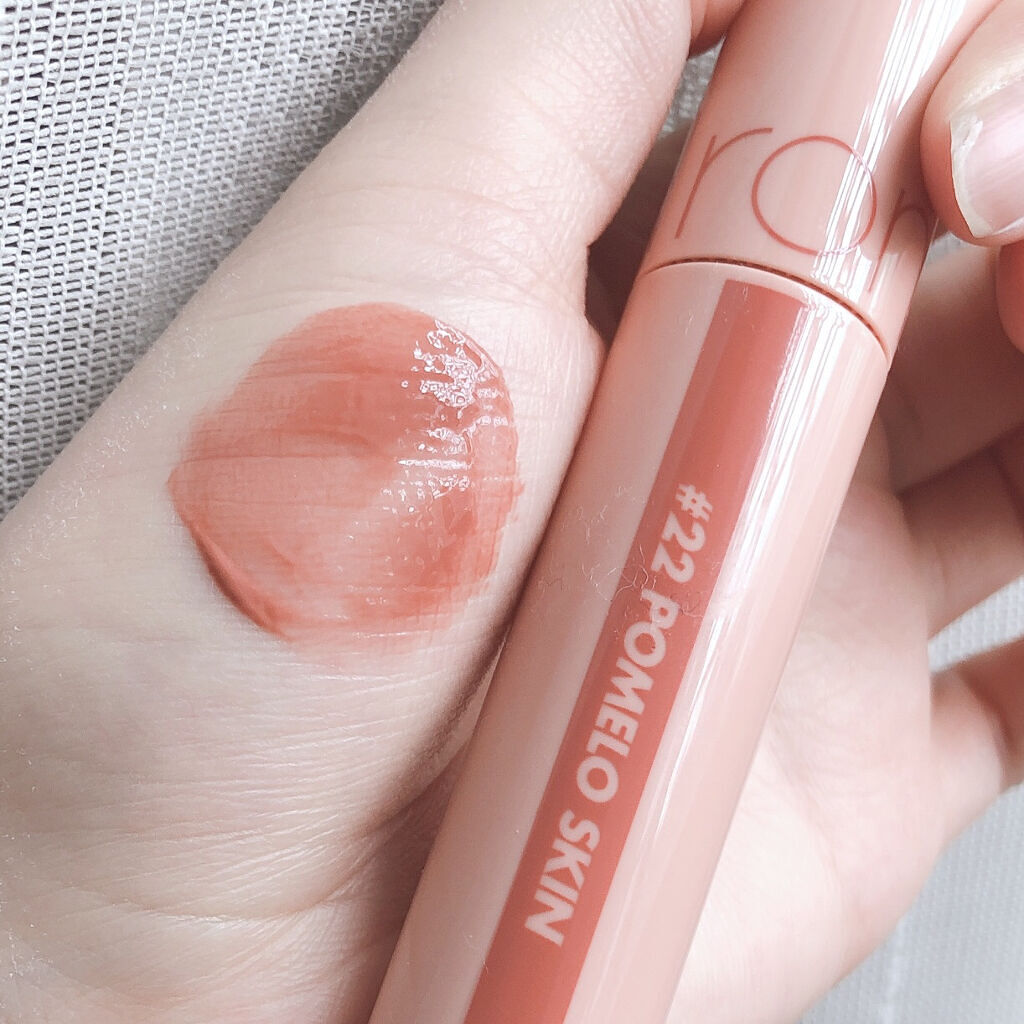 ジューシーラスティングティント/rom&nd/リップティントを使ったクチコミ（2枚目）