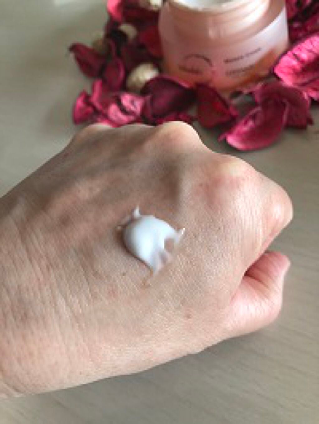 マチュアクリーム/suhadabi/フェイスクリームを使ったクチコミ(3枚目)