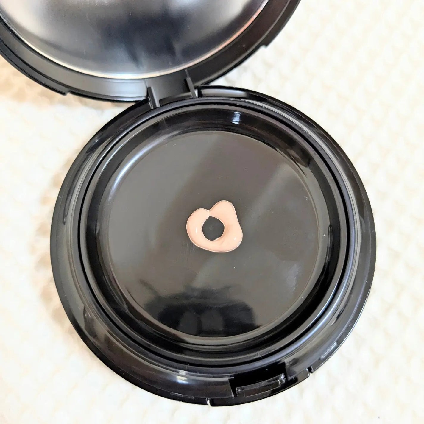 V3 エキサイティングファンデーション/SPICARE/クッションファンデーションを使ったクチコミ(2枚目)