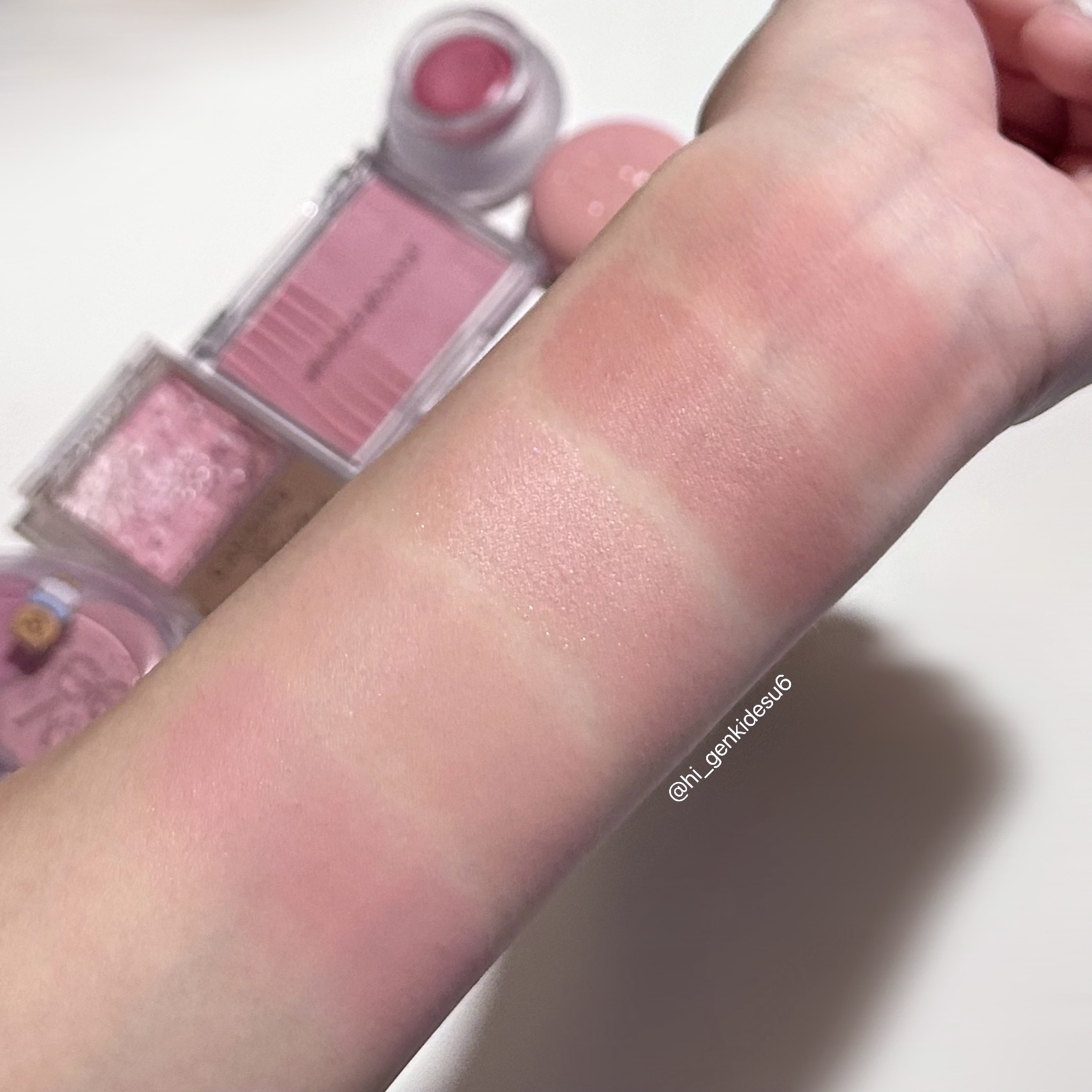 シアーレイヤリングデュアルブラッシャー 5. インディアローズ/wakemake/パウダーチークを使ったクチコミ（3枚目）