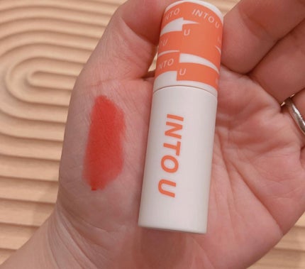 フェザーマットリップスティック/INTO U/口紅を使ったクチコミ(4枚目)